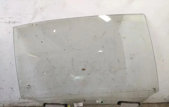 Bentley Flying Spur Rear door window glass 3W5845026D