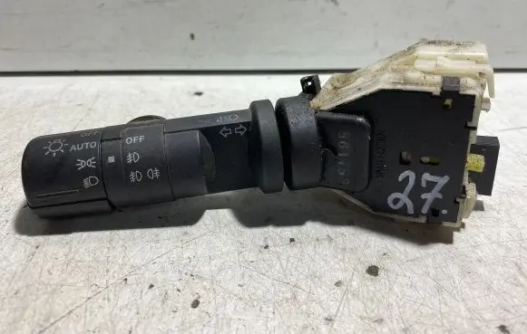 Nissan Qashqai Indicator stalk NILES14425