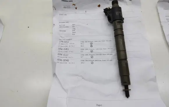 Jaguar XF X250 Fuel injector 0445116013