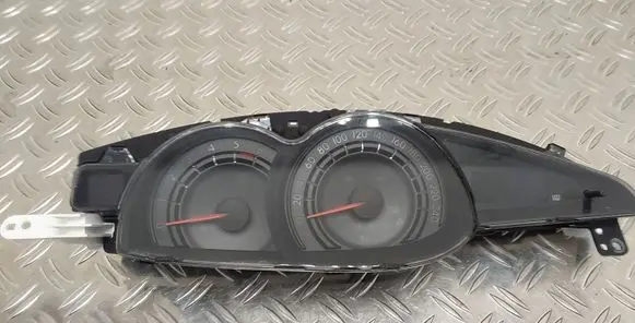 Toyota Verso Speedometer (instrument cluster) 838000F370