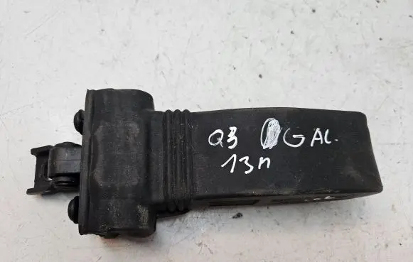Audi Q3 8U Rear door check strap stopper 8U0837267