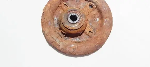 Mitsubishi Carisma Coil spring mount 