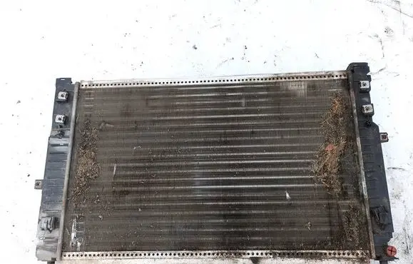 Coolant radiator