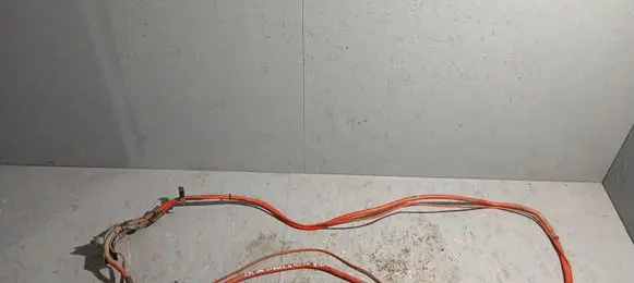 BMW 3 E90 E91 Positive cable (battery) 15974510