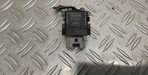 Toyota Verso Glow plug pre-heat relay 2861067010