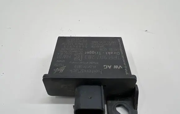 Lamborghini Aventador Tire pressure control unit 7PP907283