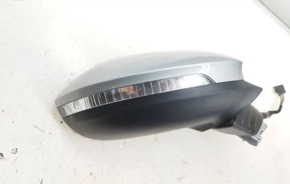 Front door electric wing mirror