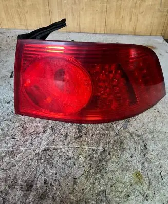 Volkswagen Phaeton Rear/tail lights