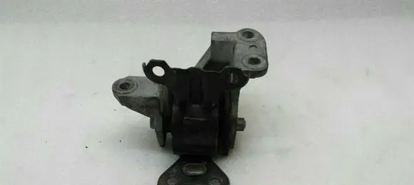 Mitsubishi Lancer X Gearbox mount MN184343