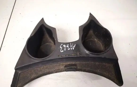 Ford Focus Cup holder 2m51046b95a 2m51-046b95-a
