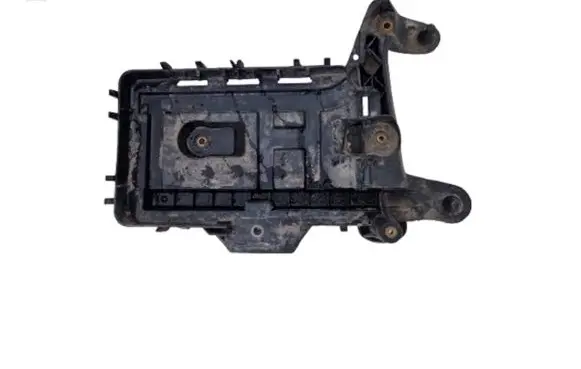 Volkswagen PASSAT B6 Battery box tray 1k0915333c