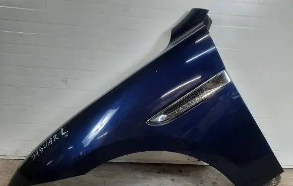 Jaguar F-Pace Fender