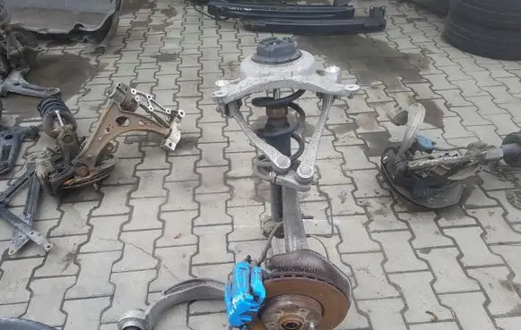 Audi A4 S4 B8 8K Stub axle 