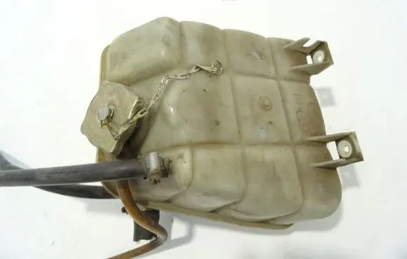 Iveco Daily 35 - 40.10 Coolant expansion tank/reservoir 