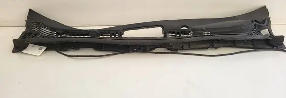 Nissan Leaf I (ZE0) Wiper trim 668623NF0A