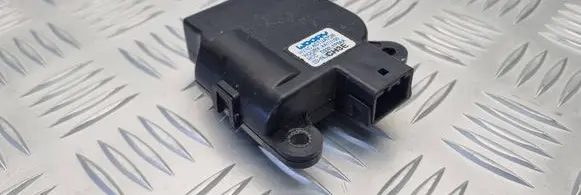 KIA Ceed Air flap motor/actuator AA1I1100 D332AP6AA