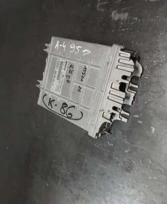 Audi A4 S4 B5 8D Engine control unit/module 028906021CE 0281001425