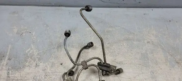 Mercedes-Benz 200 300 W123 Fuel line pipe