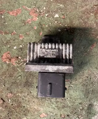 Citroen Berlingo Glow plug pre-heat relay 9640469680 BD12712