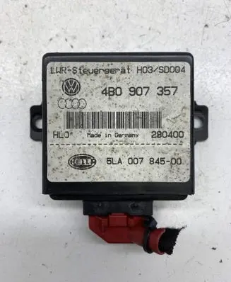 Audi A6 S6 C5 4B Light module LCM 4B0907357 5LA00784500