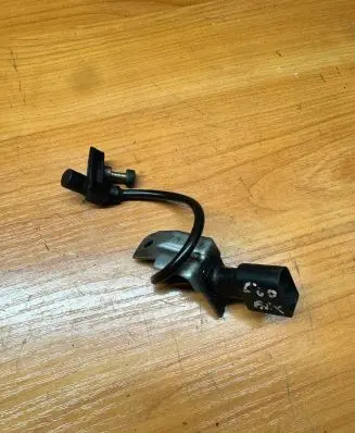 BMW 5 E60 E61 Crankshaft position sensor 0231002