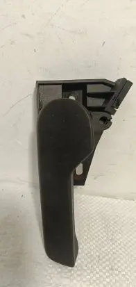Volkswagen PASSAT B6 Engine bonnet (hood) release handle 1K1823633