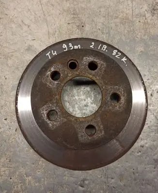 Volkswagen Transporter - Caravelle T4 Rear brake disc