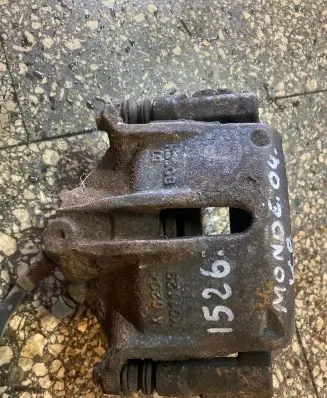 Ford Mondeo Mk III Front brake caliper