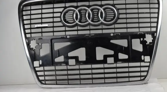 Audi A6 S6 C6 4F Front bumper upper radiator grill 4F0853651
