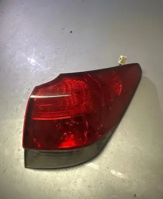 Subaru Outback Rear/tail lights 22020067