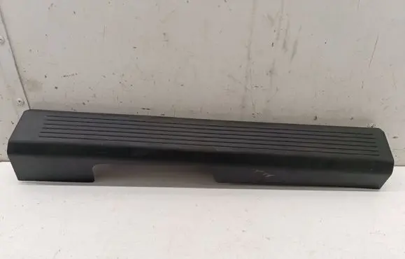 Nissan Qashqai J12 Front sill trim cover 769B56UA2A