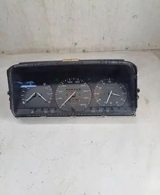 Speedometer (instrument cluster)