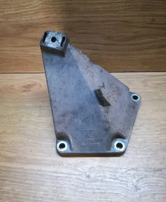 Audi A6 S6 C5 4B Engine mounting bracket 4B0199307C 543134