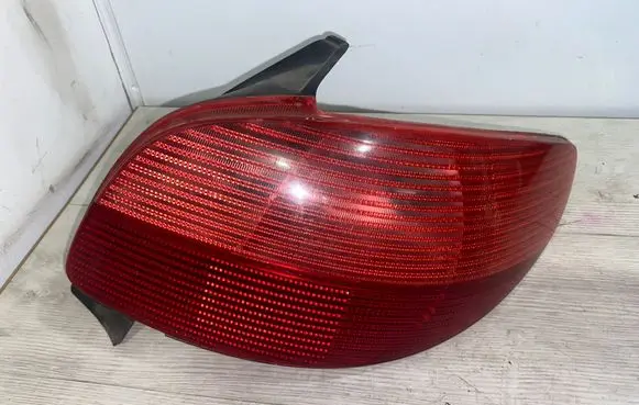 Peugeot 206 Rear/tail lights 2531D