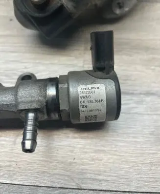 Volkswagen Golf VII Fuel injection system set 04B130755F 28470303 DD4070716