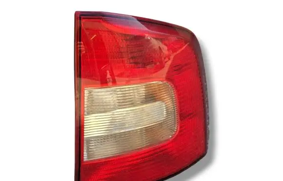Skoda Octavia Mk2 (1Z) Rear/tail lights 1Z9945258 1Z5945112B