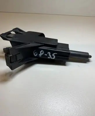 Nissan Qashqai Headlight washer spray nozzle E9011008