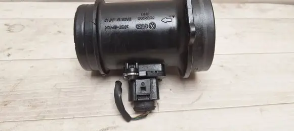 Audi A6 S6 C6 4F Mass air flow meter 1J0973705