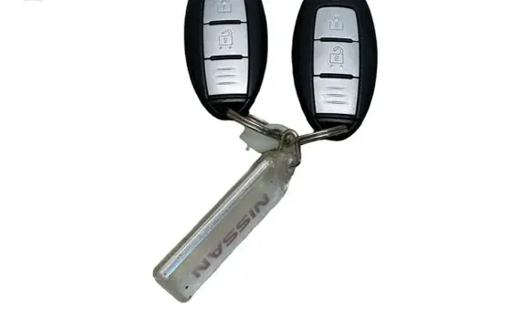 Nissan Qashqai Ignition key/card 2012DJ6167