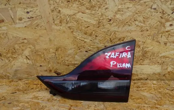 Opel Zafira C Tailgate rear/tail lights