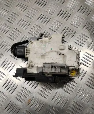 Seat Altea Front door lock 837015