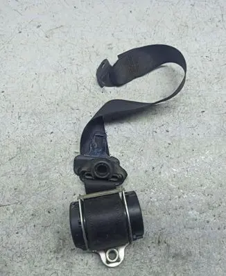 Opel Astra H Front seatbelt