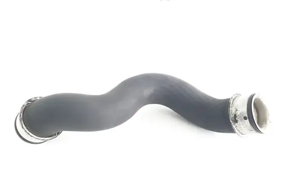 Mercedes-Benz C W204 Engine coolant pipe/hose A2045011682