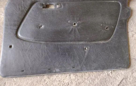 Mercedes-Benz W123 Front door card panel trim