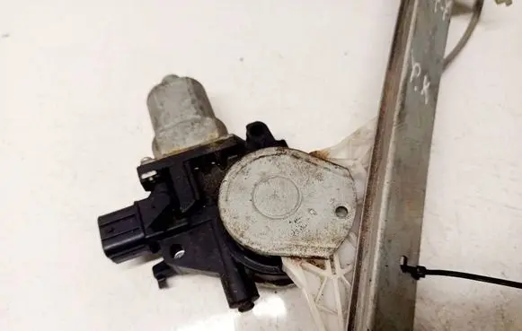 Subaru Outback Front door window regulator motor 