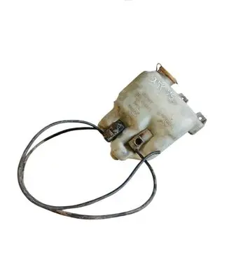 Subaru Impreza I Windshield washer fluid reservoir/tank E13002353