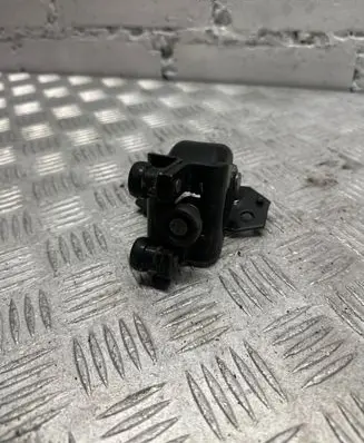 Citroen Berlingo Rear door upper hinge