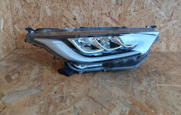 Toyota Yaris XP210 Headlight/headlamp K08