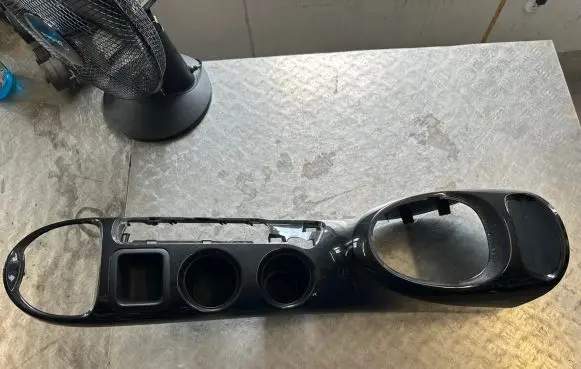 Nissan Juke I F15 Center console