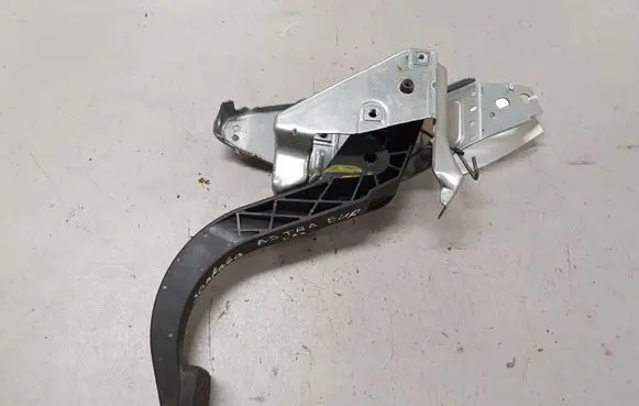 Clutch pedal